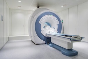 МРТ грудного отдела позвоночника на томографе GE Signa HDx1.5T