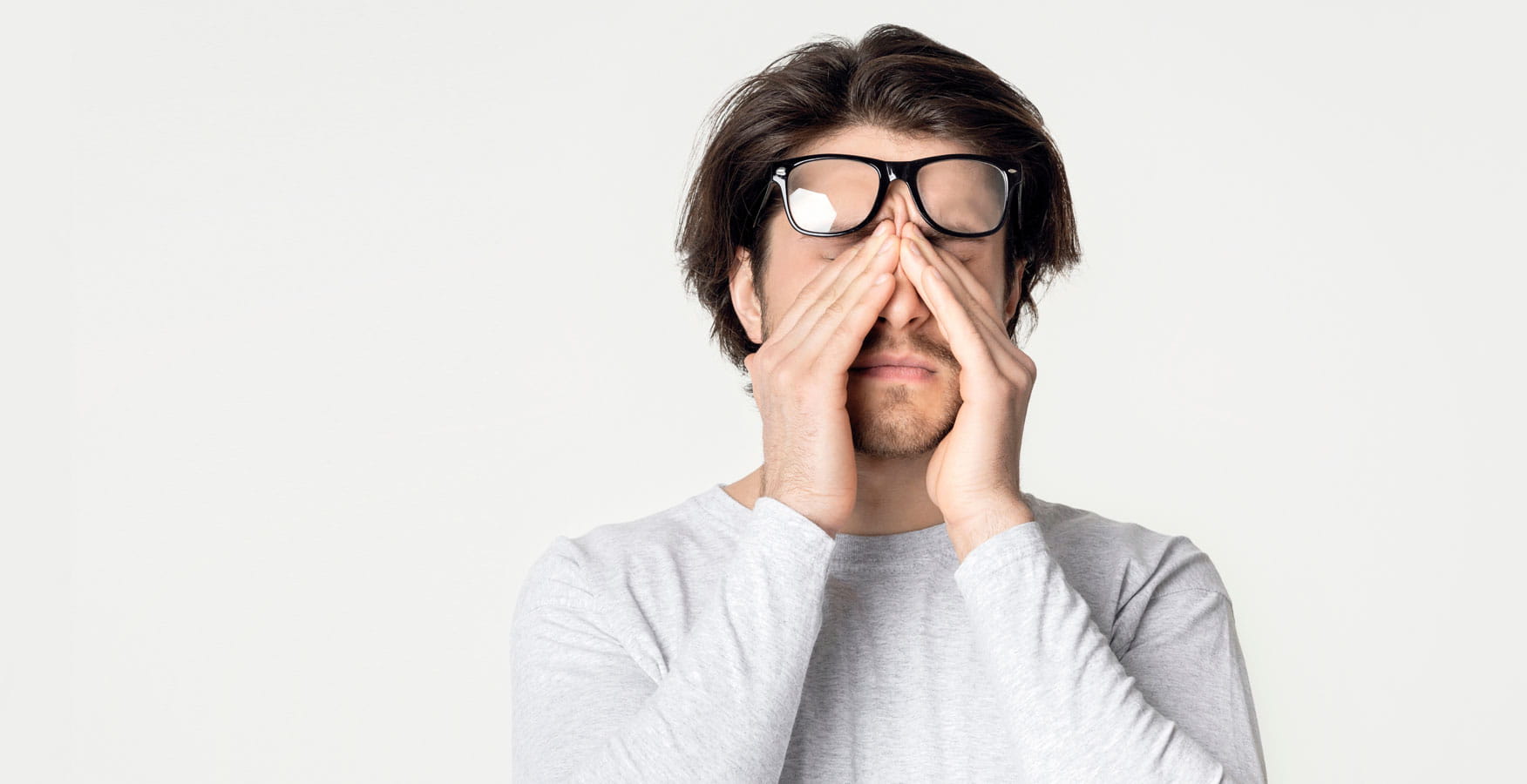 Болят глаза