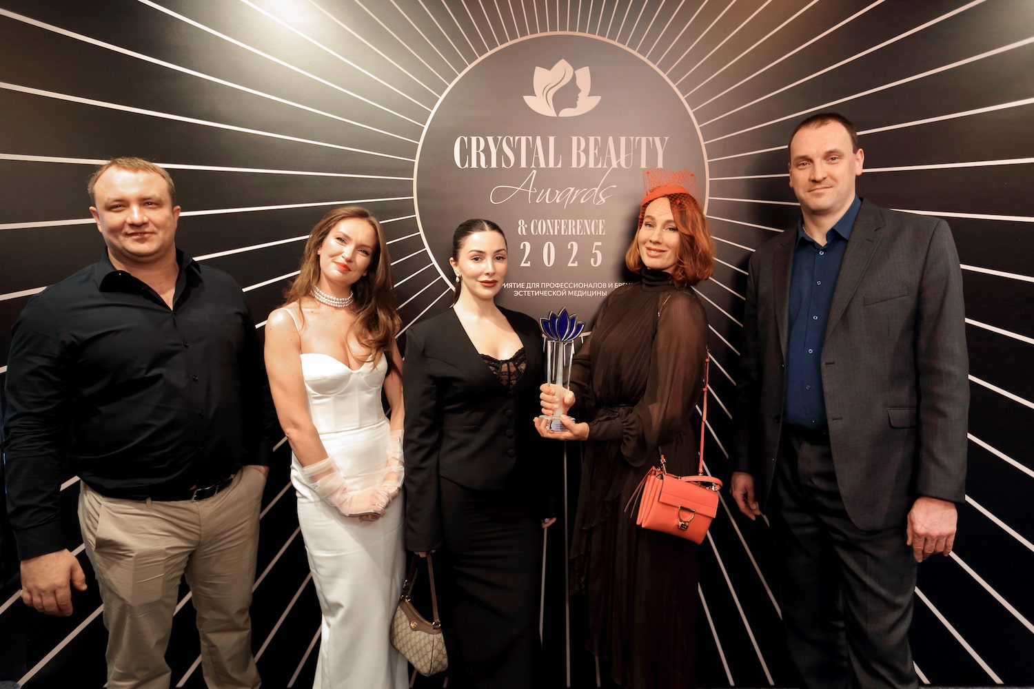 Врачи ОН КЛИНИК на церемонии вручения Всероссийской премии «Хрустальный лотос – 2025»