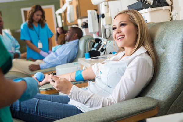 Личный опыт: 5 причин, почему я стала донором крови